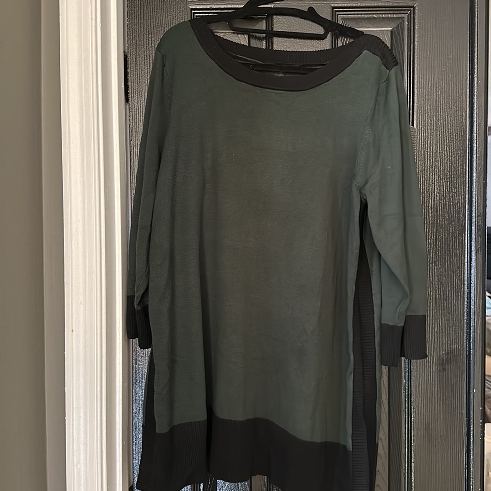 Dark green and black long tunic sweater